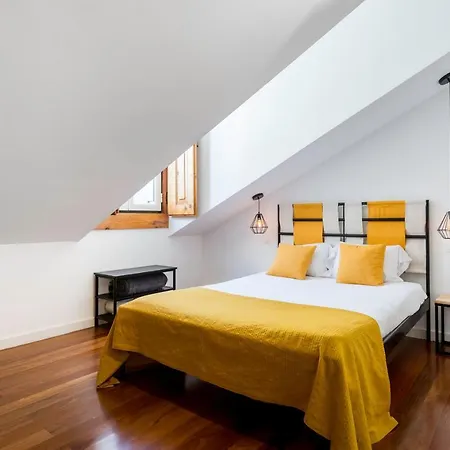 Stunning And Spacious Lofts Just By Graca And Alfama Lisbon