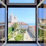 Apartment Graca And Alfama Heritage 3-Br Signature Suites By Nestatlisbon *