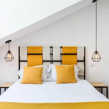 Stunning And Spacious Lofts Just By Graca And Alfama * Lisbona