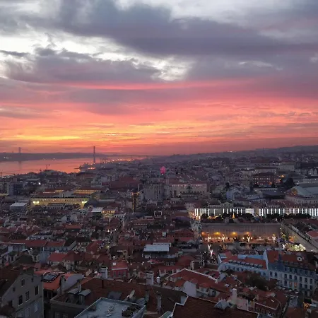 Stunning And Spacious Lofts Just By Graca And Alfama *